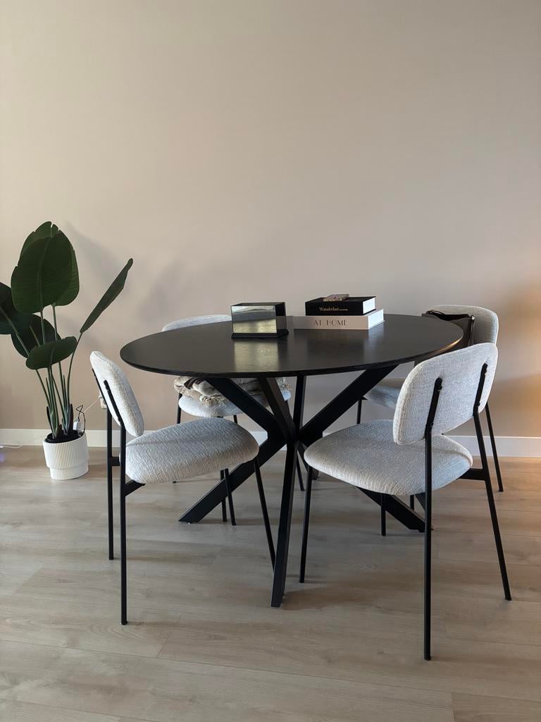 Vier Japandi eettafel stoelen Leenbakker NIEUW, Huis en Inrichting, Tafels | Eettafels, 100 tot 150 cm, Rond, Ophalen of Verzenden