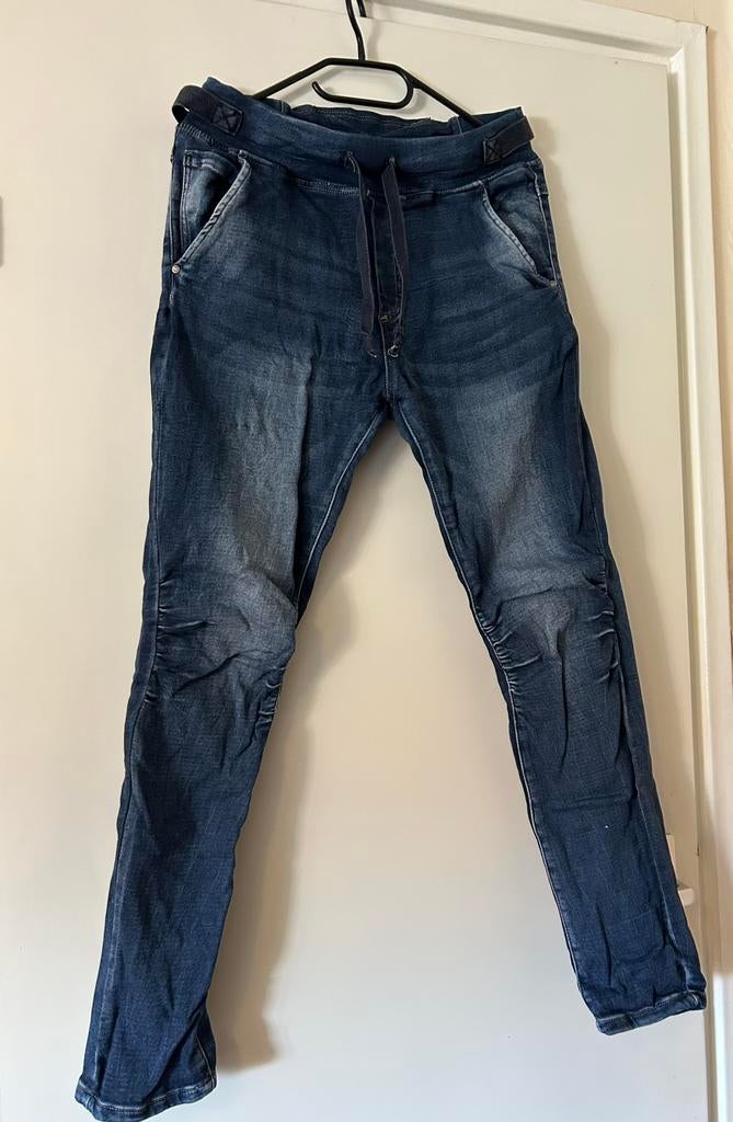 Twee spijkerbroeken van Jog Denim ZGAN, Verzenden, Zo goed als nieuw, Blauw, Overige jeansmaten