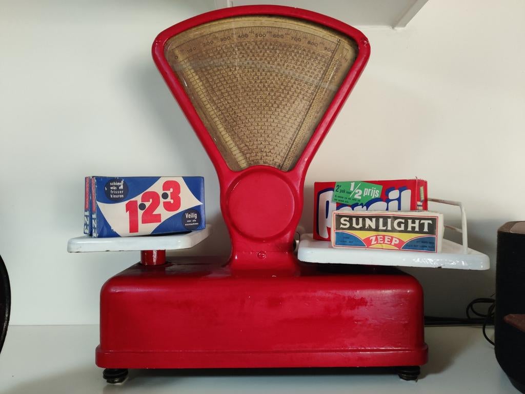 Prachtige vintage brocante weegschaal in vintage rood., Ophalen of Verzenden