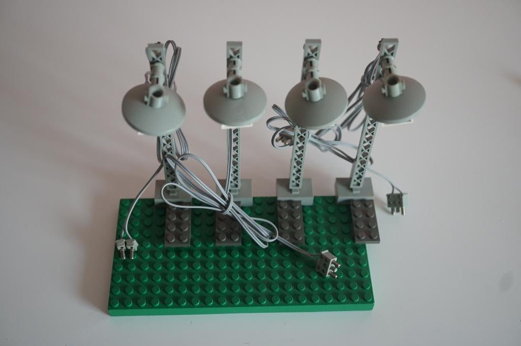 12V Train Light Posts 7867, Verzenden, Lego, Compleet, Complete set