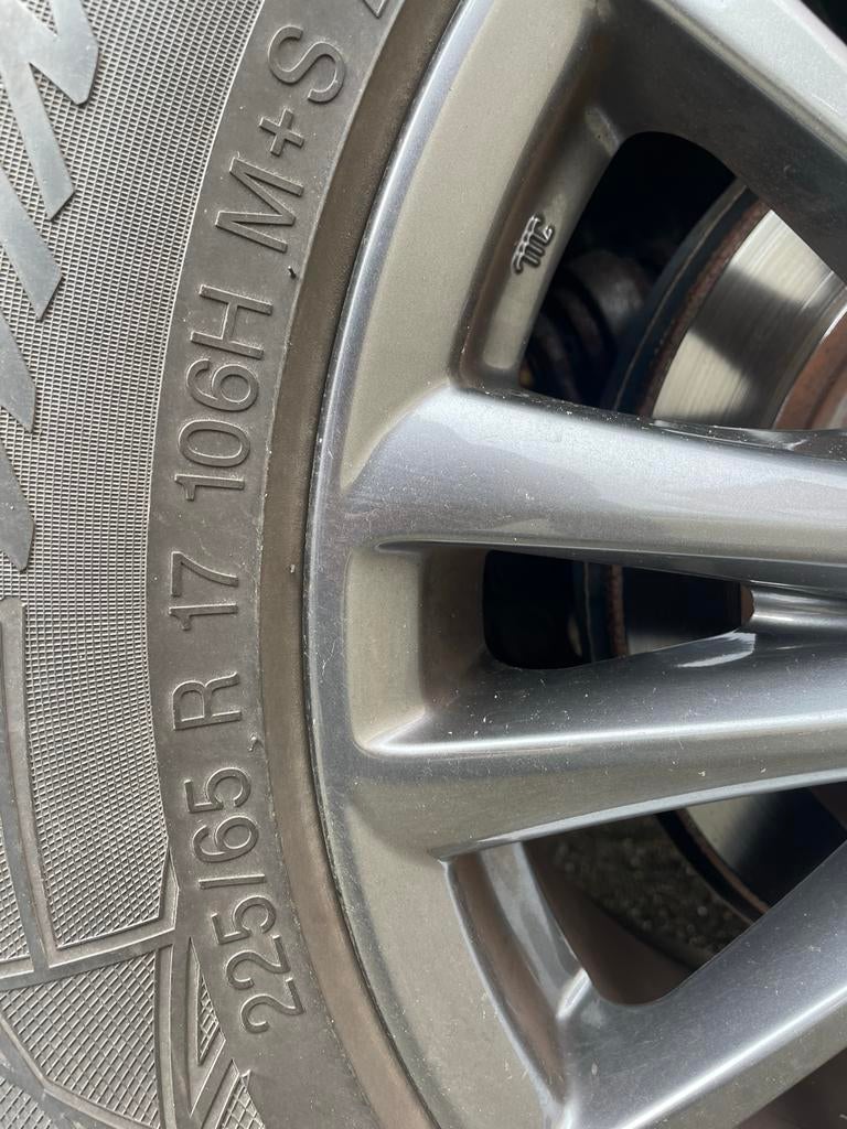 Vredestein Quatrac Pro winterbanden Banden 225/65 R17, Ophalen of Verzenden, Gebruikt