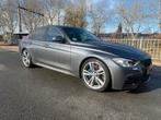 BMW 3-Serie 328 m pakket 180KW Aut8 (f30) 2014 Grijs, Auto diversen, Schadeauto's, Sedan, Zilver of Grijs, Benzine, 1997 cc