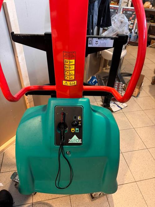 elektrische stapelaar, Zakelijke goederen, Machines en Bouw | Heftrucks en Intern transport, 1000 tot 2000 kg, Ophalen of Verzenden