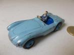 1958 Dinky Toys 104 ASTON MARTIN DB3 + DRIVER. I.g.st., Hobby en Vrije tijd, Modelauto's | 1:43, Ophalen of Verzenden, Zo goed als nieuw