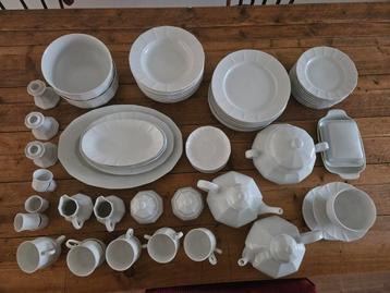 Servies Hutschenreuther 1814 beschikbaar voor biedingen