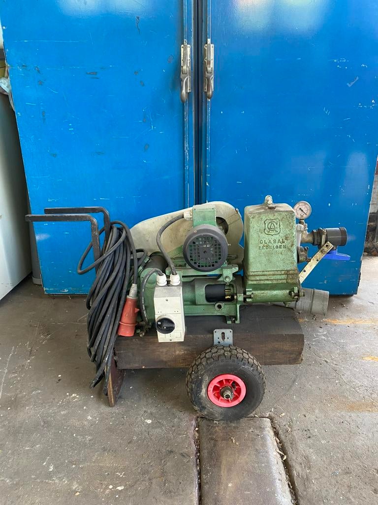 Vuilwaterpomp 2000L/u Krachtstroom (Glasal Zedelgem, Tuin en Terras, Waterpompen, Gebruikt, Elektrisch, Voorzetpomp, Ophalen