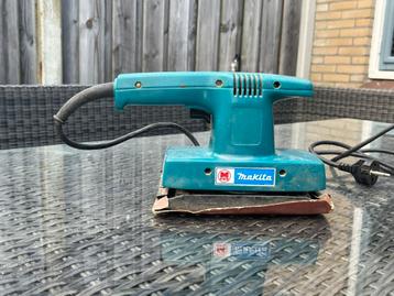 Makita schuurmachine 130 Watt te koop beschikbaar voor biedingen