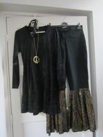 Flower Power Kleding Zwart/Goud Nekbandje/Peaceteken Maat 40, Kleding | Dames, Maat 38/40 (M), Carnaval, Ophalen of Verzenden