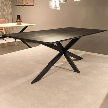 NIEUW: Inhouse Eettafel Selectio Eiken Zwart 220x100cm beschikbaar voor biedingen