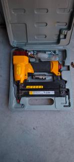 Union Pneumatische Nietentacker, Doe-het-zelf en Verbouw, Gereedschap | Handgereedschap, Ophalen of Verzenden