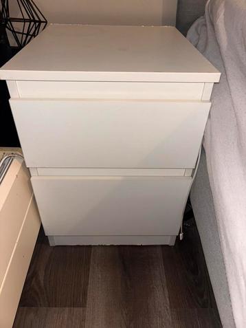Nachtkastje ikea gratis