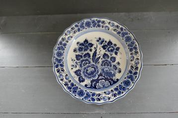Vintage groot Delfts Blauw wandbord met bloemen beschikbaar voor biedingen