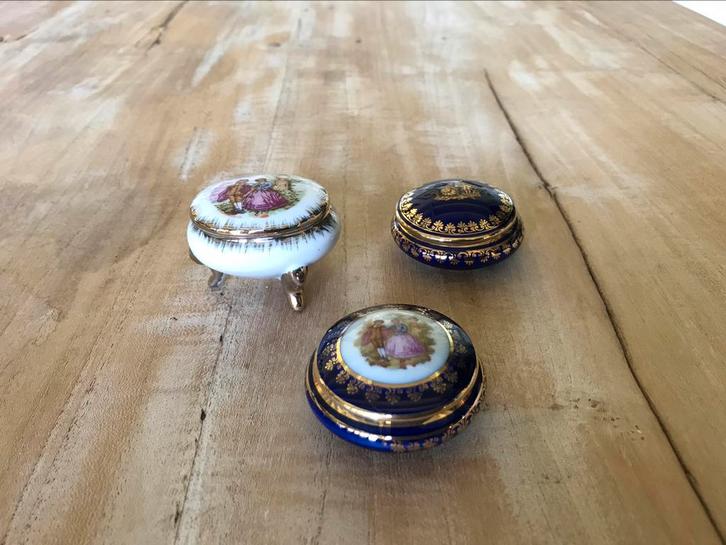 Limoges porseleinen doosjes. Samen €35, Antiek en Kunst, Antiek | Porselein, Ophalen of Verzenden