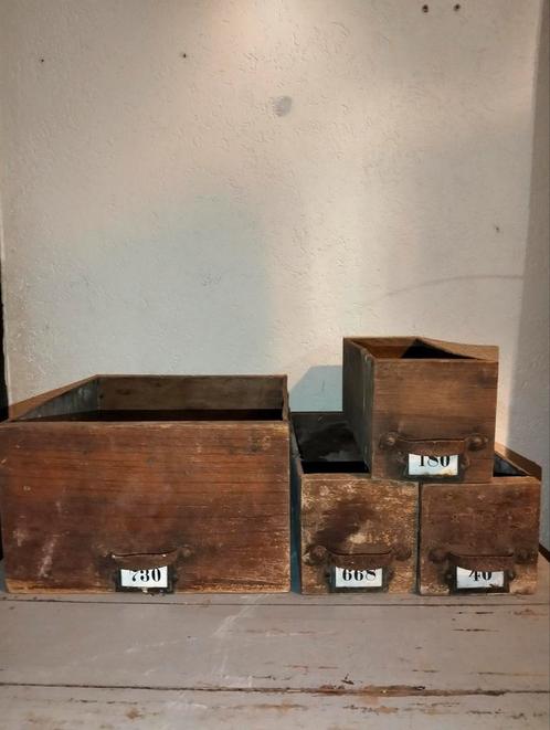 Set oude brocante antieke kisten, Huis en Inrichting, Woonaccessoires | Kisten, Zo goed als nieuw, Minder dan 50 cm, Minder dan 50 cm
