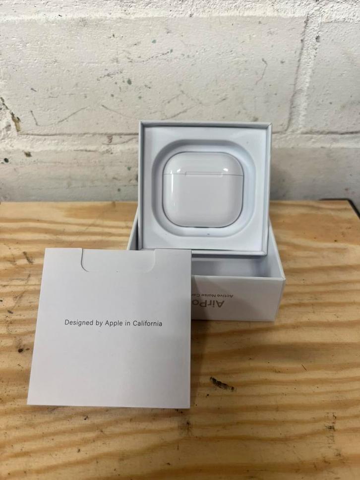 ORIGINELE AIRPODS 4 (incl factuur), Telecommunicatie, Mobiele telefoons | Oordopjes, Zo goed als nieuw, Ophalen of Verzenden