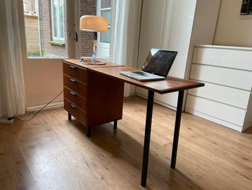 Vintage Pastoe Bureau Cees Braakman beschikbaar voor biedingen