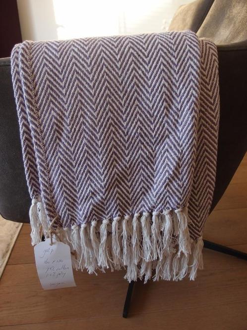 Erg mooi nieuw en ongebruikt woon deken plaid doek franjes, Huis en Inrichting, Woonaccessoires | Plaids en Woondekens, Nieuw