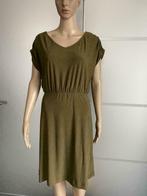 F1067 Steps maat S=36 jurk jurkje olijf-groen, Kleding | Dames, Jurken, Ophalen of Verzenden, Zo goed als nieuw, Knielengte, Steps
