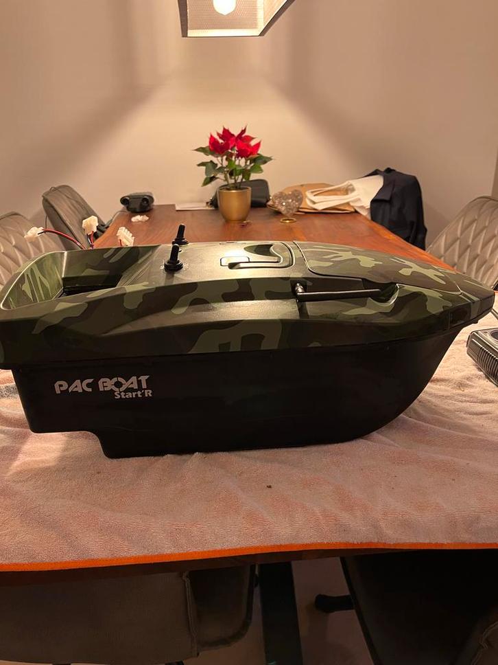 Anatec Pac Boat Start'r Voerboot, Watersport en Boten, Hengelsport | Karpervissen, Gebruikt, Ophalen of Verzenden