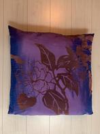 Woonkussen paars gebloemd 65x65 cm, Huis en Inrichting, Ophalen of Verzenden, Zo goed als nieuw, Vierkant