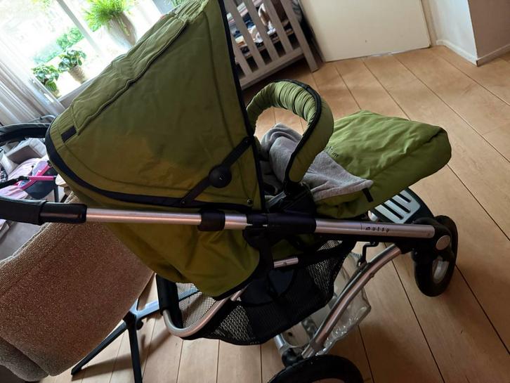 Mutsy Kinderwagen - Groen - Zo goed als nieuw!, Kinderen en Baby's, Kinderwagens en Combinaties, Zo goed als nieuw, Kinderwagen