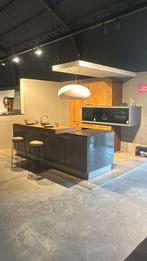 Showroommodel zoekt nieuw huis!, Huis en Inrichting, Keuken | Complete keukens, Ophalen, Overige typen, Zo goed als nieuw, Composiet