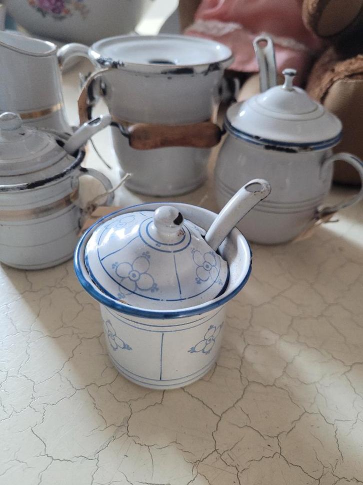 Antiek emaillen poppen emmertje Saks decor, Antiek en Kunst, Antiek | Speelgoed, Ophalen of Verzenden