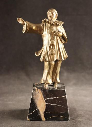 Bronzen Art Deco beeld van een pierrot beschikbaar voor biedingen