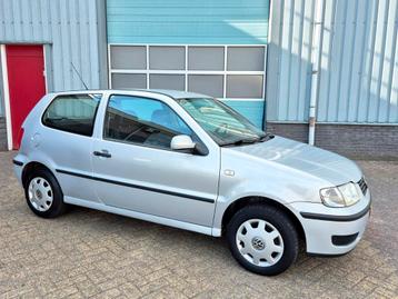 Volkswagen Polo 1.4 44KW 2000 Grijs Nieuwe APK  beschikbaar voor biedingen