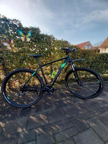 Mountainbike cube beschikbaar voor biedingen
