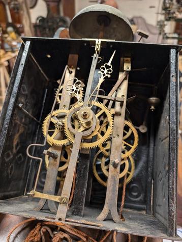Antiek comtoise uurwerk €15. beschikbaar voor biedingen