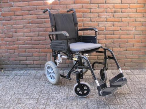 Elite inklapbare rolstoel zitbreedte45cm achter luchtbandjes, Diversen, Rolstoelen, Zo goed als nieuw, Duwrolstoel, Inklapbaar