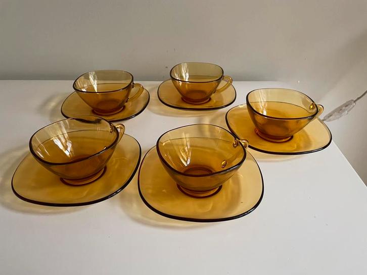 Retro Nestle France kop en schotels (5 stuks), Verzamelen, Retro, Huis en Inrichting, Ophalen of Verzenden