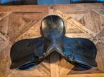 Zadel 18 inch young rider., Dieren en Toebehoren, Paarden en Pony's | Zadels, Ophalen, Gebruikt, Dressuur