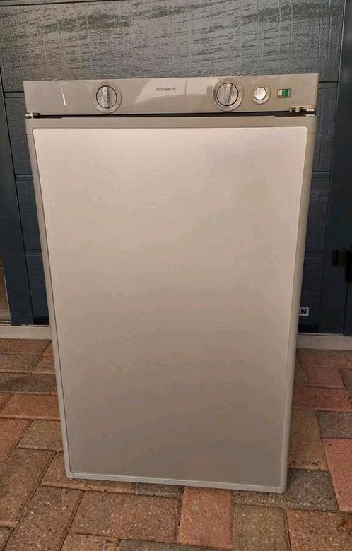 Dometic RM 5380 absorptie koelkast – 12V / 230V / gas –, Witgoed en Apparatuur, Koelkasten en IJskasten, Zo goed als nieuw, Met vriesvak