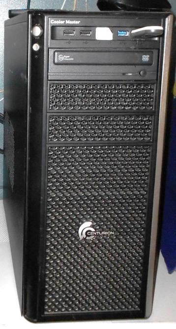 Desktop computer:  in Centurion-kast beschikbaar voor biedingen