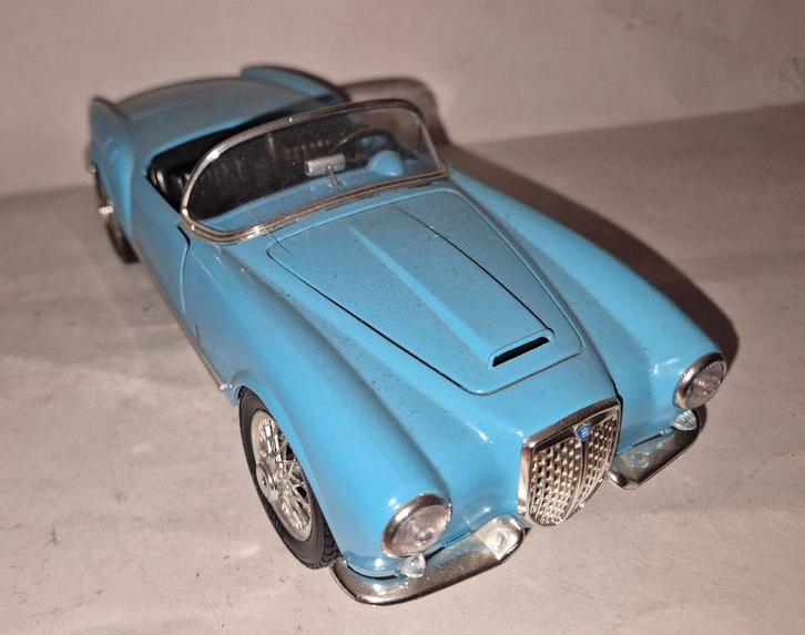 Lancia Aurelia Modelauto 1:18, Hobby en Vrije tijd, Modelauto's | 1:18, Zo goed als nieuw, Auto, Bburago, Ophalen of Verzenden