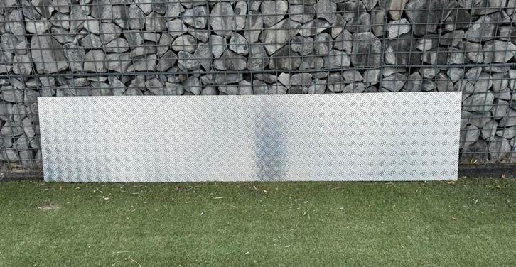 nieuwe aluminium traanplaat stukken 3,5/4,5 mm en 3,5/5 mm, Auto-onderdelen, Overige Auto-onderdelen, Nieuw, Ophalen