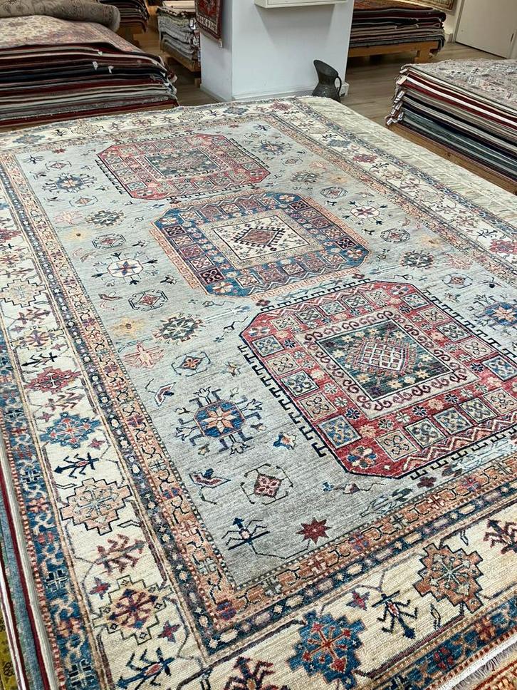 Perzisch Tapijt, handgeknoopt 301x202, Huis en Inrichting, Stoffering | Tapijten en Kleden, Zo goed als nieuw, 200 cm of meer