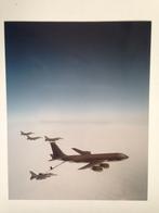 Klu Foto KC-135, no 1, Verzamelen, Luchtvaart en Vliegtuigspotten, Ophalen of Verzenden, Zo goed als nieuw, Kaart, Foto of Prent