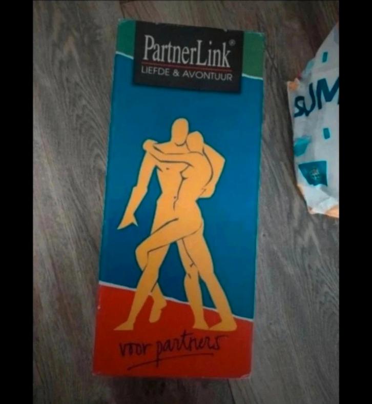 PartnerLink Bordspel - Liefde & Avontuur, Hobby en Vrije tijd, Gezelschapsspellen | Bordspellen, Zo goed als nieuw, Een of twee spelers