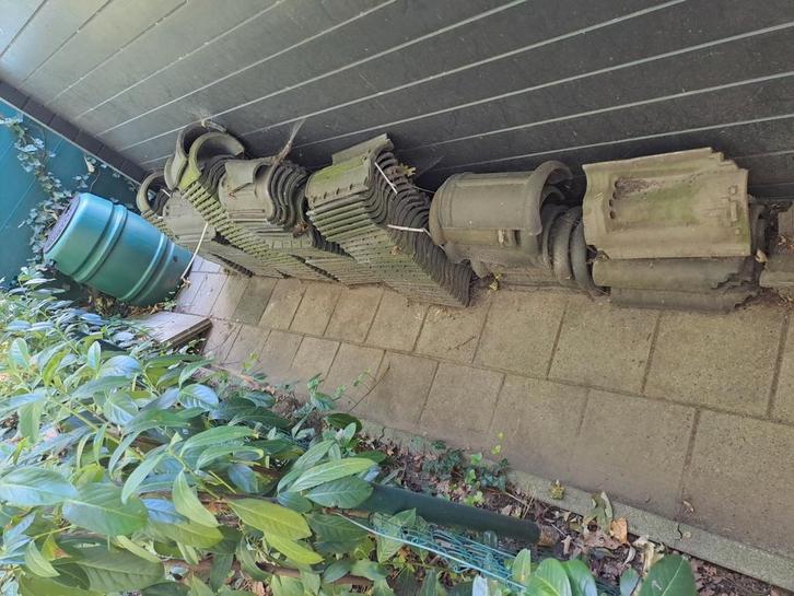 Monier 5 dakpannen restpartij t.e.a.b. excl. Nokpannen, Doe-het-zelf en Verbouw, Dakpannen en Dakbedekking, Nieuw, Dakpannen, Steen of Klei