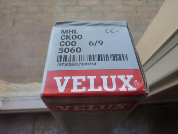 Nieuwe velux buitenzonwering / MHL C(K)-serie., Huis en Inrichting, Stoffering | Gordijnen en Lamellen, Nieuw, Minder dan 100 cm