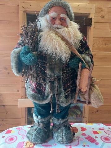 Decoratieve Kerstman met Hout beschikbaar voor biedingen