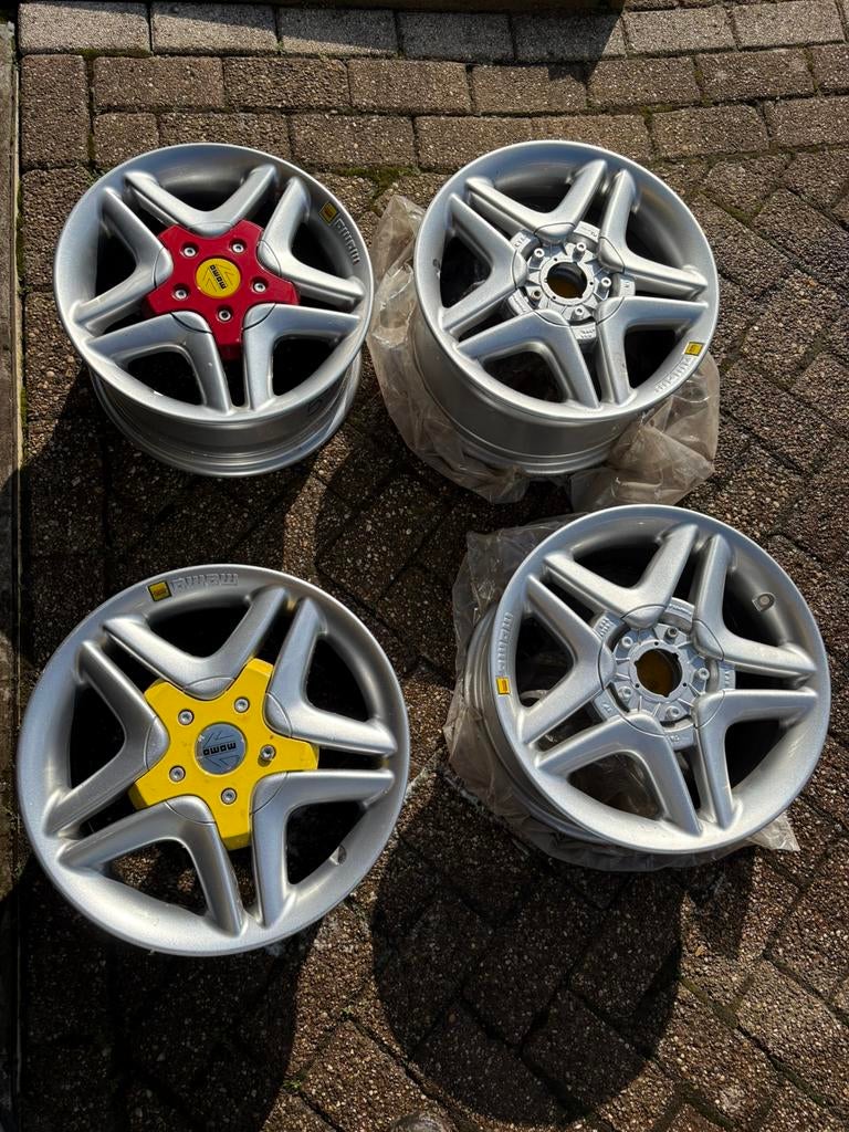 MOMO Ferrari velgen 15 inch. New old stock, Auto-onderdelen, Banden en Velgen, Velg(en), Zomerbanden, 15 inch, Nieuw, Ophalen