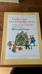 Liedjes met een hoepeltje erom - Muzieknotatie, Muziek en Instrumenten, Bladmuziek, Ophalen of Verzenden, Zo goed als nieuw