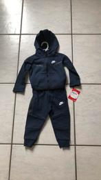 Nieuw Nike Tech Fleece setje, mt.80/86, 12/18 mnd, Kinderen en Baby's, Babykleding | Maat 80, Jongetje of Meisje, Nieuw, Ophalen of Verzenden
