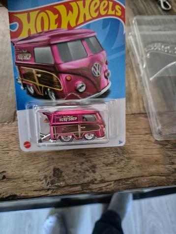 Hot Wheels Premium Volkswagen Kool Kombi legend Tour beschikbaar voor biedingen