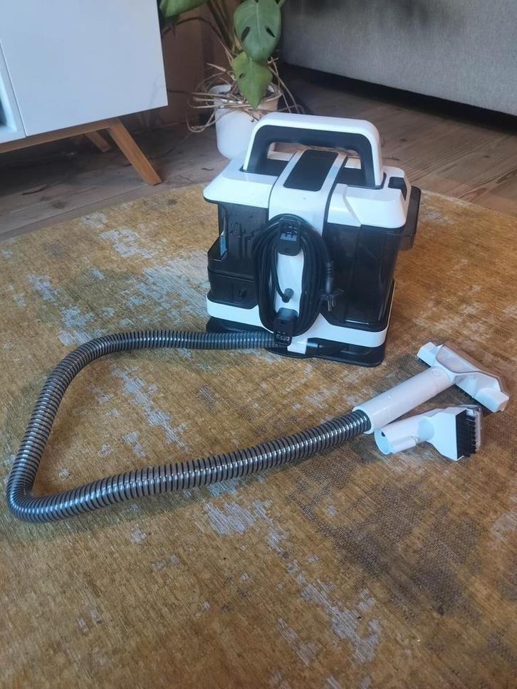 Te huur: Meubelreiniger incl. HG textiel reiniger, Witgoed en Apparatuur, Stofzuigers, Zo goed als nieuw, Waterstofzuiger, Minder dan 1200 watt