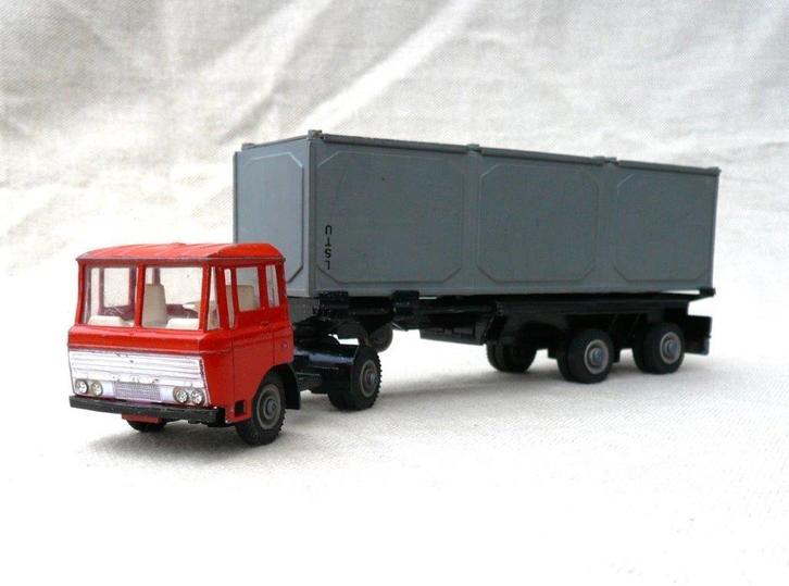 Lion Daf 2600 + uitschuif oplegger met 30ft container., Hobby en Vrije tijd, Modelauto's | 1:50, Gebruikt, Bus of Vrachtwagen